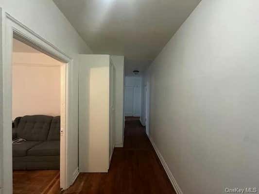 3 beds, 1 bath, 1,267 sqft, $3,400, Unit 2A