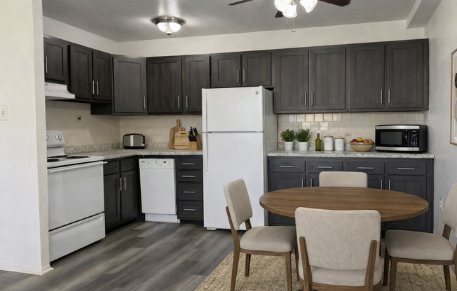 Oak Ridge Apartments