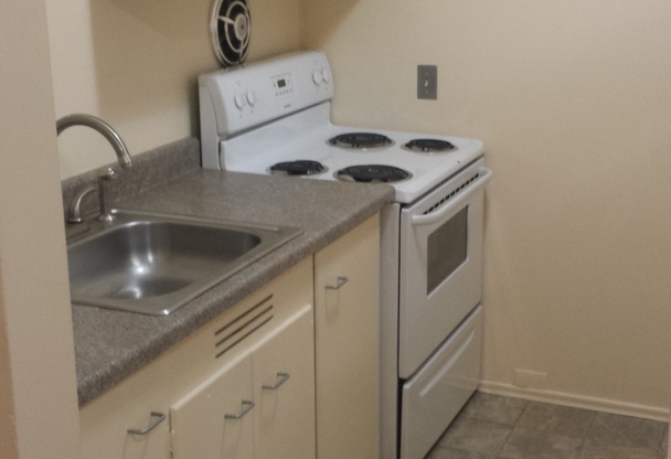 1 bed, 1 bath, 625 sqft, $1,695