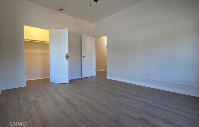 3804 W SUNSET BLVD