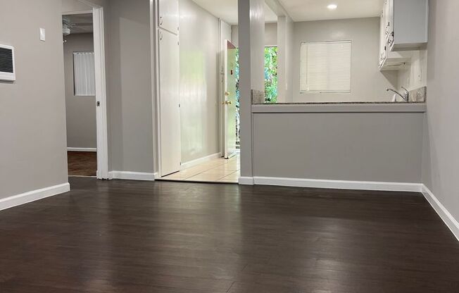 2 beds, 1 bath, 682 sqft, $2,095, Unit 1910-301