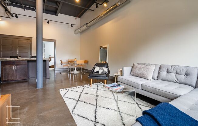1 bed, 1 bath, $1,650, Unit 727 N. 4th St. Apt. 130