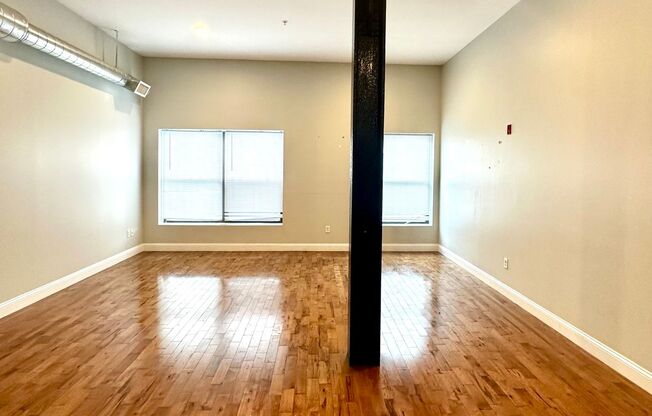 Studio, 1 bath, 595 sqft, $1,650, Unit 131