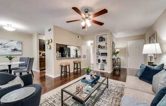 Mount Vernon Apartments | Desoto TX | Spacious Floor Plans with Eat Up Bar