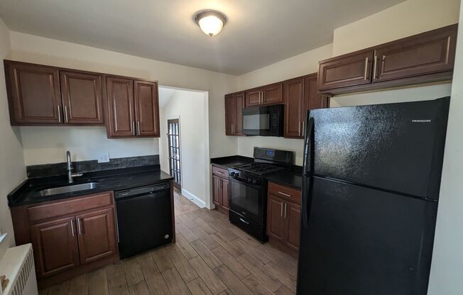 3 beds, 2 baths, $2,450