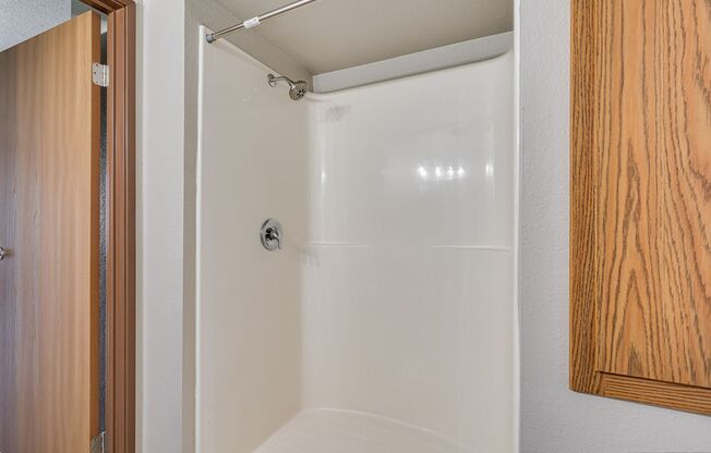 2 beds, 2 baths, 975 sqft, $1,299, Unit N104