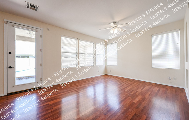 1372 W THOMPSON WAY