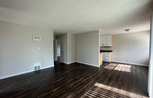 2 beds, 1 bath, 825 sqft, $2,250, Unit 306