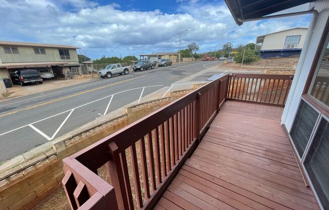 Makakilo - 4 bedroom, 2 bath House w/ large patio - Avail now!