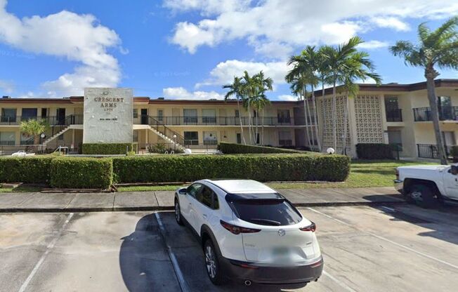 315 S Crescent Dr Hollywood, FL 33021