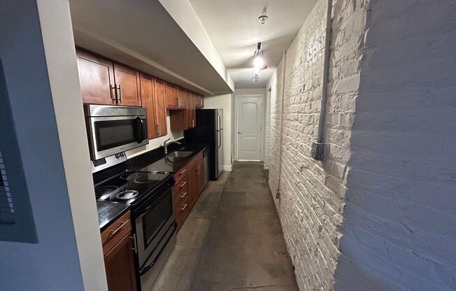 1 bed, 1 bath, 772 sqft, $1,100, Unit 104
