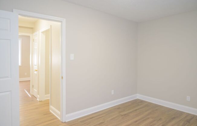 1 bed, 1 bath, 416 sqft, $995