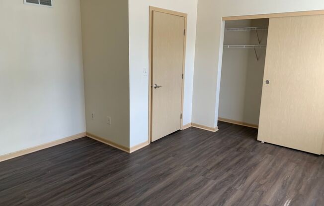 2 beds, 2 baths, 1,250 sqft, $1,355, Unit PHV - 2217