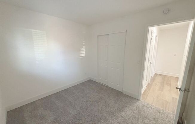 2 beds, 1 bath, 700 sqft, $1,495, Unit 54