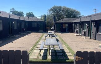 Studio in the Heart of Aurora!