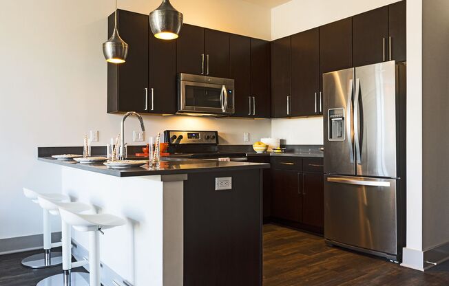 1 bed, 1 bath, 795 sqft, $1,575, Unit 213