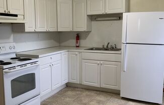 2 beds, 1 bath, $1,200, Unit 835 A