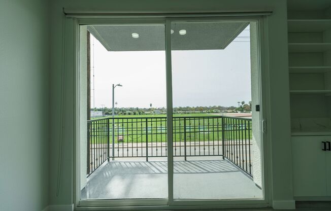 1 bed, 1 bath, 705 sqft, $2,548, Unit 322