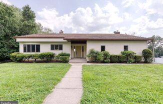 Stunning 3bd 2bth Custom Rancher in the Heart of Owings Mills!