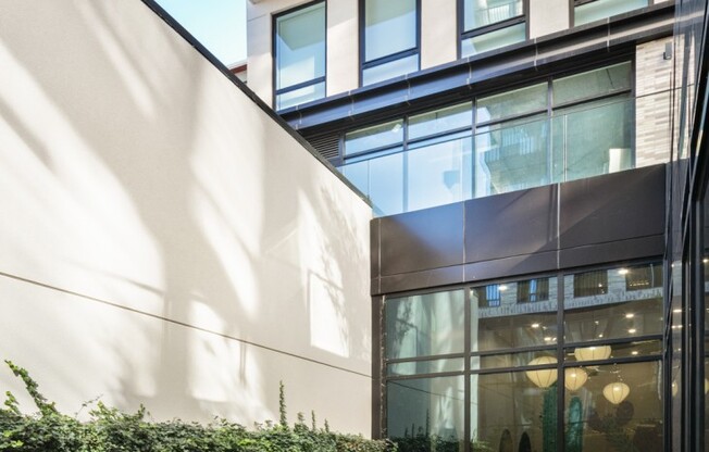 2 beds, 2 baths, $5,096, Unit 15C