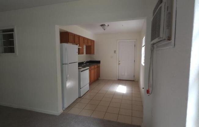 1016 NW 6 PL