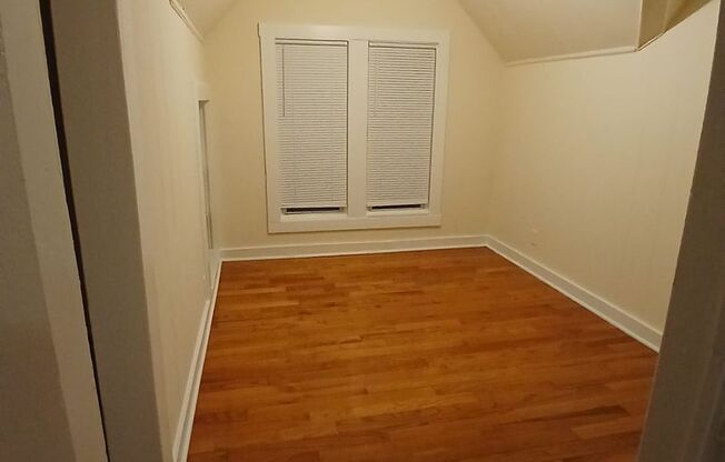 Wood Ave. 465-467