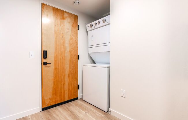 Studio, 1 bath, 283 sqft, $1,263.1, Unit 326