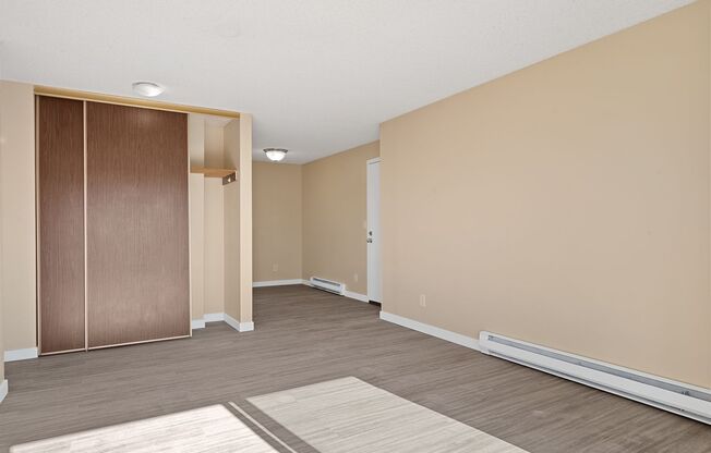 2 beds, 1 bath, 765 sqft, $2,395, Unit 301