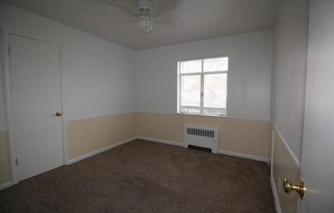 2 beds, 1 bath, 1,100 sqft, $1,695