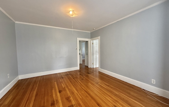 87 GLENDOWER RD