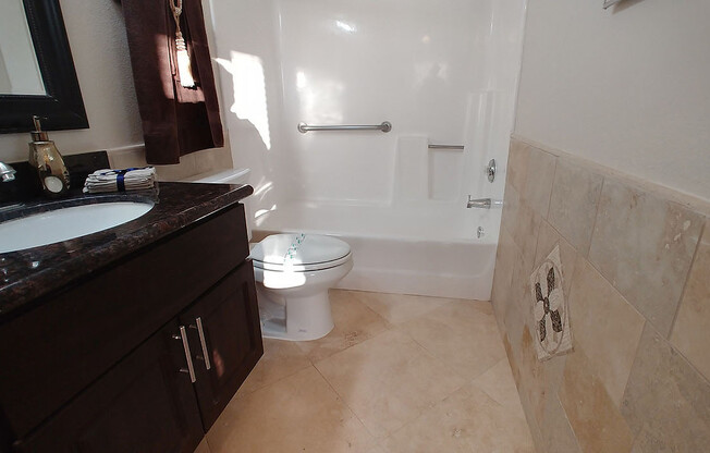 2 beds, 2 baths, 950 sqft, $2,950, Unit 206