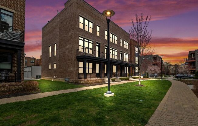 297 AUDEN AVE