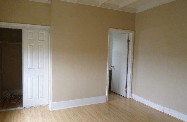 2760 Market Street #1-4