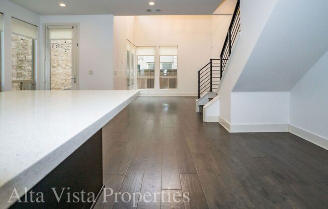 Beautiful Townhome centrally located in Mission Valley at Civita!