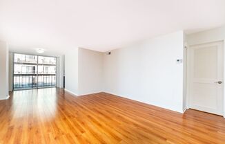 1 bed, 2 baths, $2,695