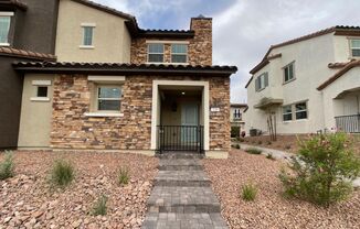 3 BED 2.5 BATH 2 CAR GARAGE TOWNHOUSE WITH LOFT AND COMMUNITY POOL!