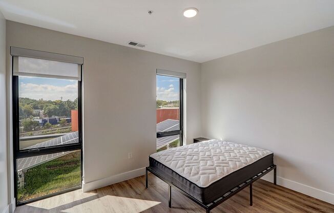 1 bed, 1 bath, 120 sqft, $1,225