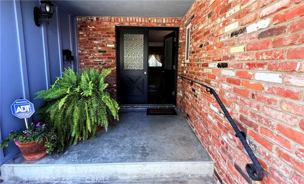 22216 DE VALLE ST