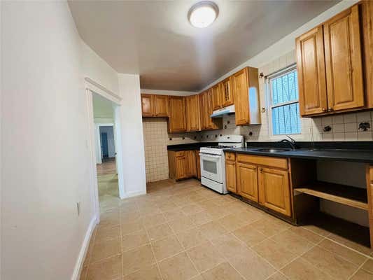 3 beds, 1 bath, 1,025 sqft, $3,400, Unit 1