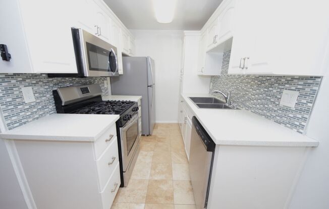 415 Venice Apartments, LLC