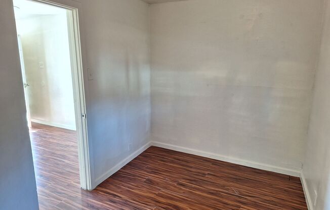 1 bed, 1 bath, 500 sqft, $1,195, Unit UNIT 04