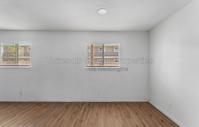 2 beds, 1 bath, 650 sqft, $1,000, Unit 10