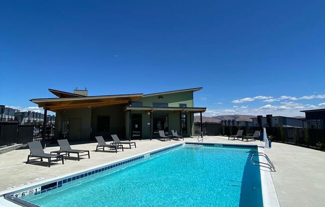 3 beds, 2.5 baths, 1,409 sqft, $2,000, Unit F5