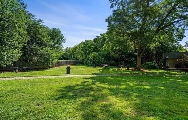 2 beds, 1 bath, 800 sqft, $2,600, Unit 635