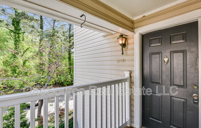 1210 AUGUSTA DR