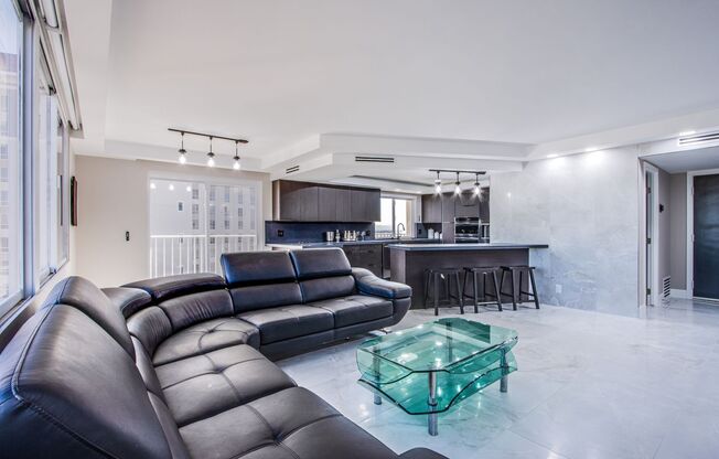 2 bed 2 bath fully furnished luxury condo with views of the strip and Formula 1!