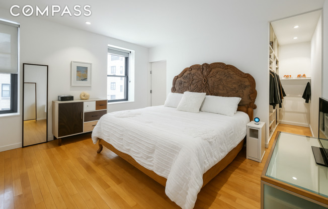 243 W 98 ST