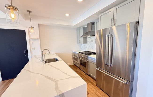 2 beds, 2 baths, 873 sqft, $3,800, Unit 407