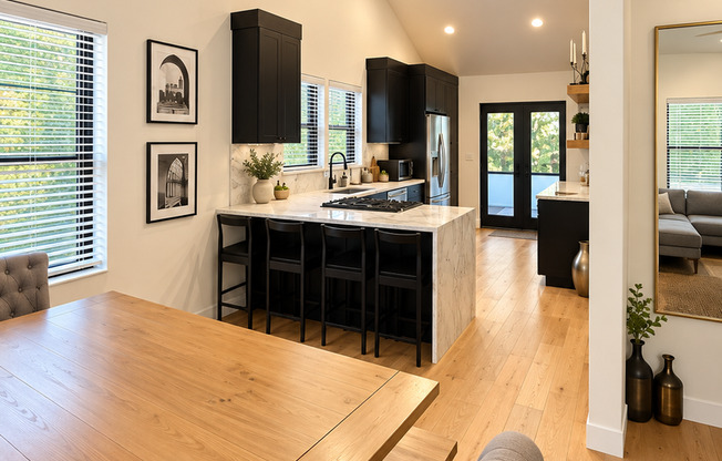 Fully Furnished Home Across from Cleveland Park – Prime Greenville Location!