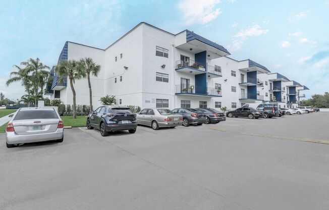 2 beds, 2 baths, 932 sqft, $2,145, Unit 105